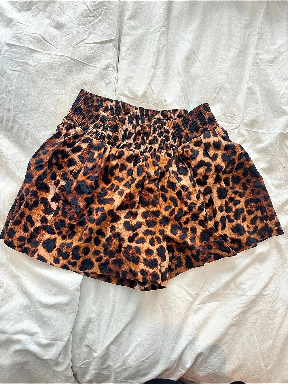 ASOS DESIGN Leopard Print High-Waist Shorts Size 10 Like New